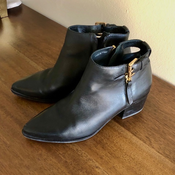 Geox Lia Black Leather Booties - Picture 2 of 10